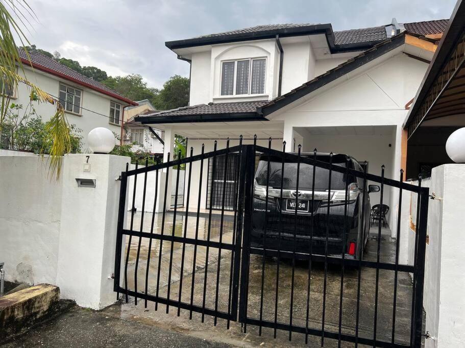 Rumah Melati By Impian Homestay Klia-Salak Tinggi-Nilai Сепанг Екстериор снимка